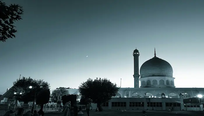 Hazratbal Shrine